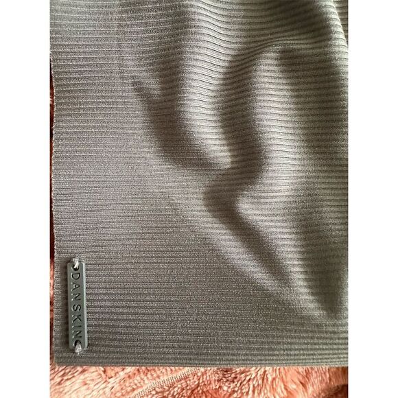 Danskin Women's XL Gray Seamless Ribbed Bralette Wireless Bra - Picture 4 of 4